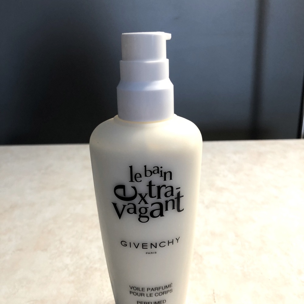 Givenchy Extra Vagance 6.7 Oz. Body Veil Lotion